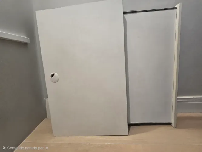 Mesa de escritório em MDF