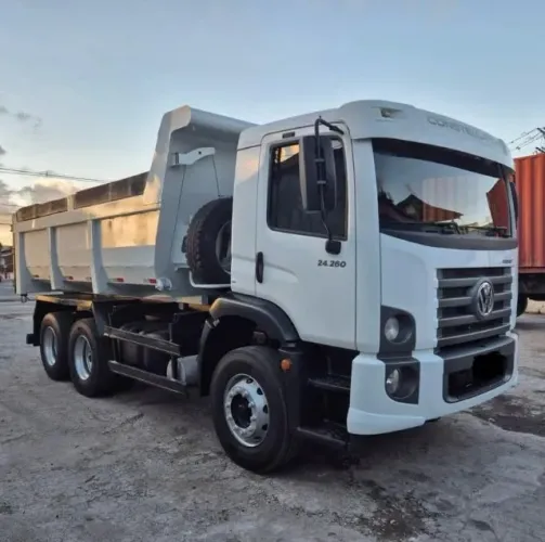 Vw 24260 6x2 2021 único dono