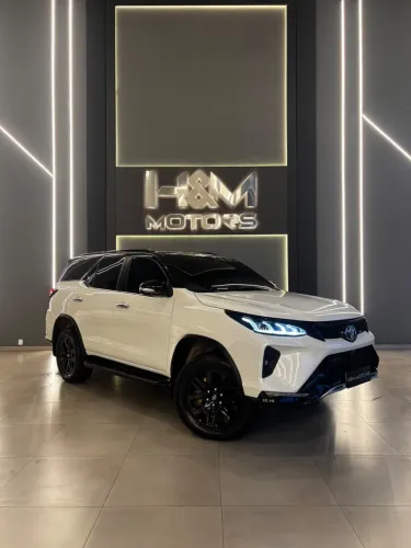 Toyota Hilux SW4 SRX 4X4 2.8 TDI 16V Dies. Aut. 2019
