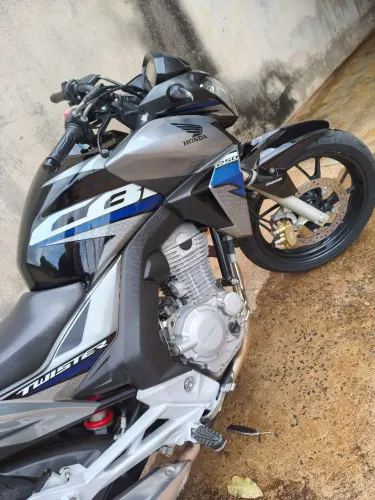VENDO OU TROCO POR MOTO MENOR COM VOLTA