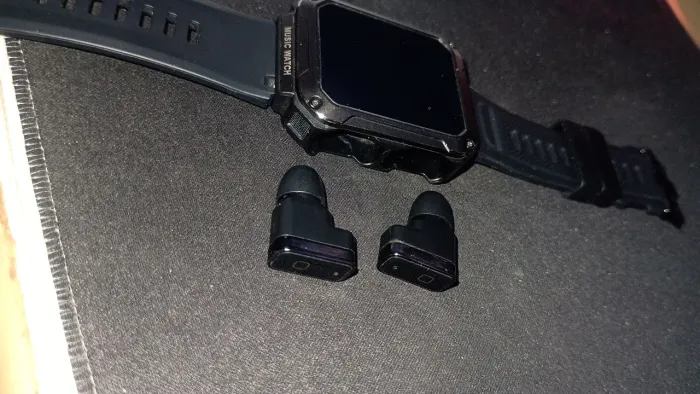 Smartwatch t93 com fones de ouvido.