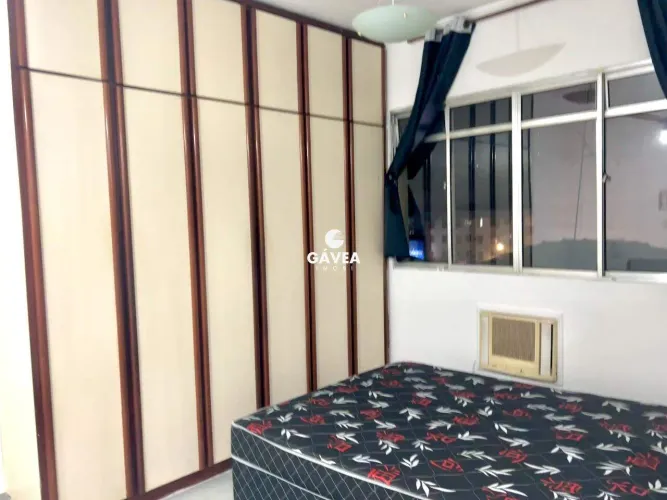 Apartamento para aluguel no Centro em São Vicente.