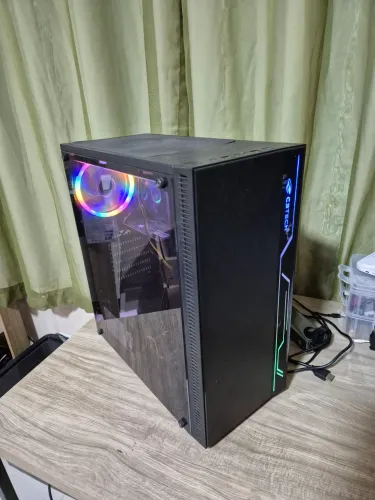 Pc/ Gabinete completo em ótimo estado
