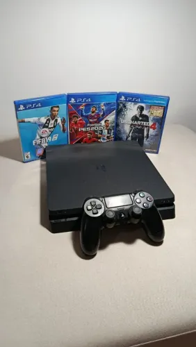 PS4 Slim 500GB - Completo + 3 Jogos