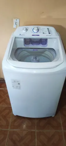 Vende-se máquina de lavar roupa 