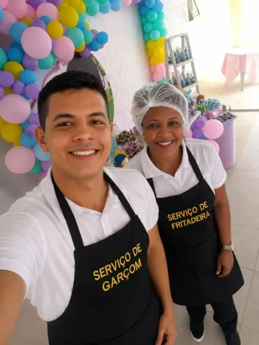 Garçom Disponível Para eventos -ORÇAMENTO SOMENTE ZAP >71) 9_9_2_3_2-5_3_0_1