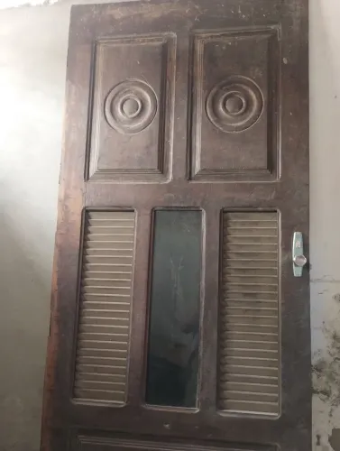 porta em ótimo estado