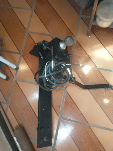 Engate de carretinha com parte eletrica
