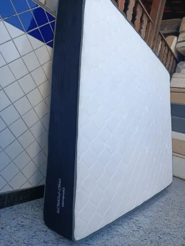 Colchão Queen Ortobom pro força, de espuma firme com látex,sem uso Entrego
