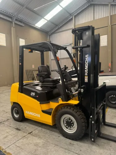 Empilhadeira Yale Clark Hyster