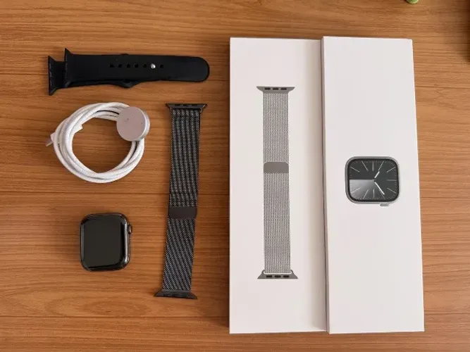 Apple Watch series 9 GPS + Cellular com caixa em aço inox grafite + Pulseira Milanese