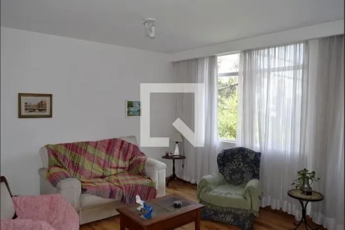 Casa à Venda - Vila Madalena, 4 Quartos, 200 m2