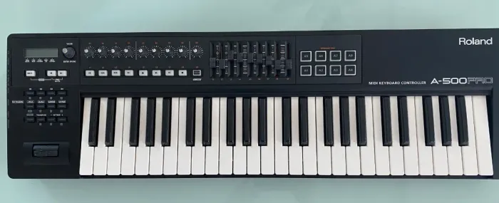 TECLADO MIDI da ROLAND - A-500PRO