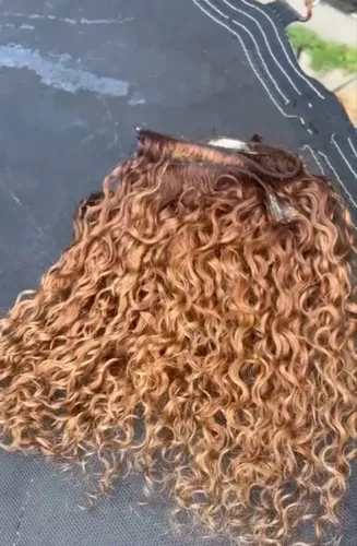 Cabelo humano ruivo cacheado 