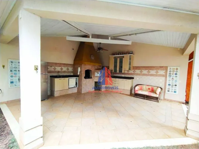 Sobrado com 3 dormitórios para alugar, 287 m² por R$ 9.652,36/mês - Jardim Girassol - Amer