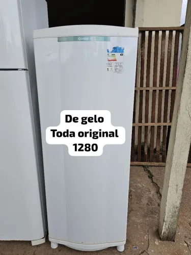 Geladeira de gelo toda original 