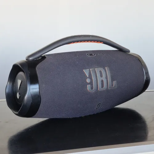 JBL Bomboox 3 Preta 180W RMS Seminova C/Caixa e Carregador Original