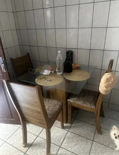 Mesa c 4 cadeiras