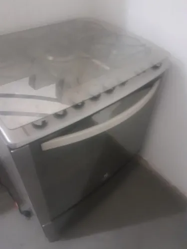 Fogão de 5 bocas e um sugar
