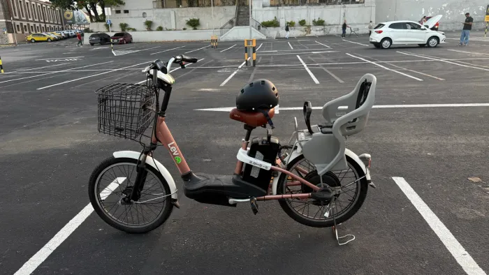 Bike Lev E-Bike S lítio + Cadeirinha Infantil + Acessórios - Excelente Estado