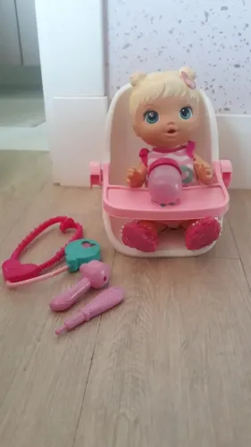 Linda boneca Baby Alive