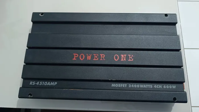 Módulo Roadstar Power One 2400w