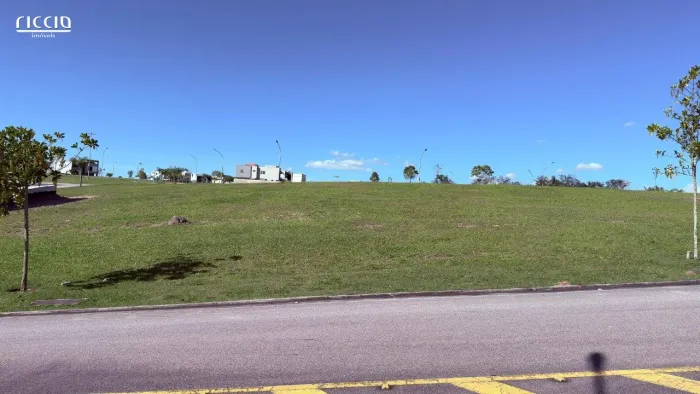 Lote / Terreno PLANO à venda 1.094 m² na melhor Quadra do Condomínio Alphaville 1 Urbanova