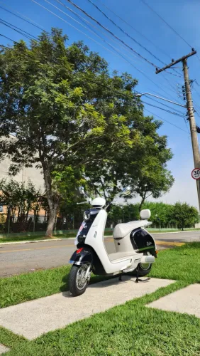 Scooter Elétrica modelo Vespa 1000w (Não precisa de CNH) Três cores a pronta entrega