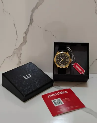 RELÓGIO MONDAINE - PULSEIRA COURO R32558GD01 - 3 ATM