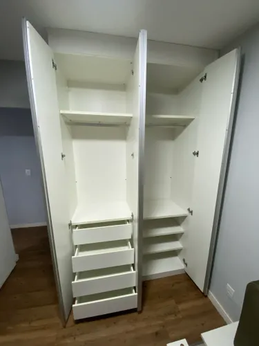 Armário planejado cor branco - L=1,54 A=2,60 m