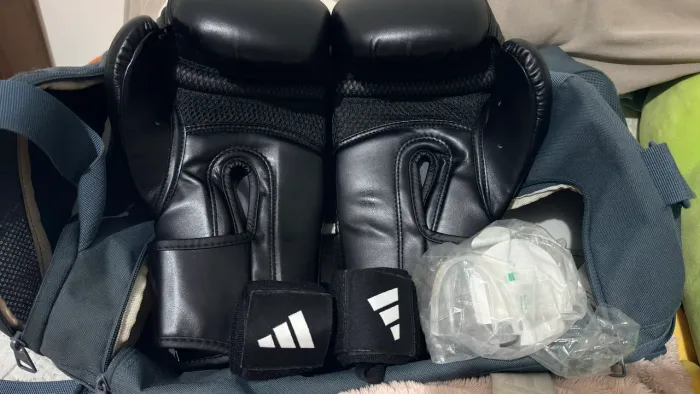 Kit Luva De Boxe Adidas Hybrid 80 Unissex - Preta 14oz