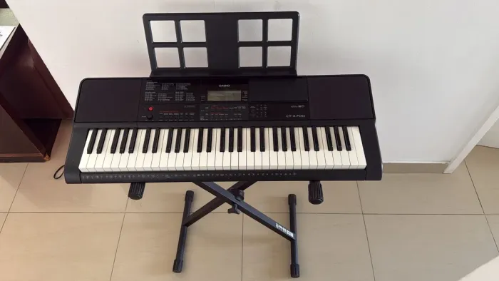Teclado Casio CT-X700