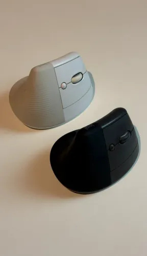 Mouse Logitech Lift - Ergonomico