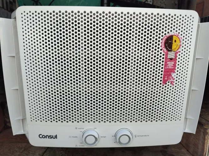 Ar Consul 10 mil BTUs 127 volts semi novo lavado hoje 650,00