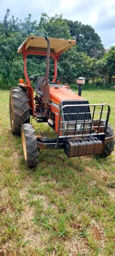 Trator Yanmar 1050