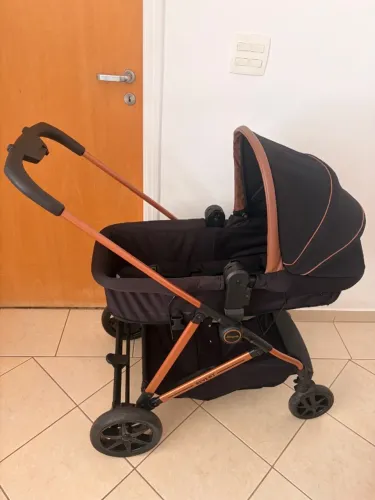 Carrinho de Bebe modelo Moisés - Burigotto Revert