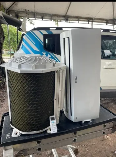 Ar condicionado Philco inverter 12Btus em excelente estado já com instalação incluso?