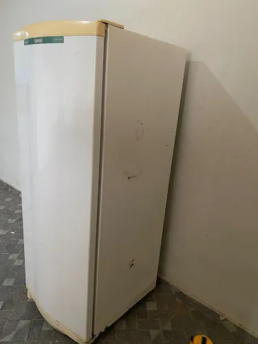 Vendo geladeira usada funcionando tudo