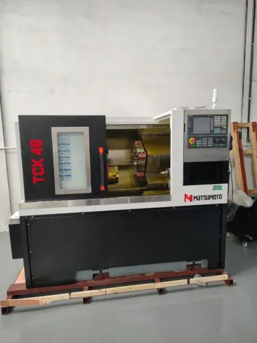 TORNO CNC TCK46 - Comando Siemens