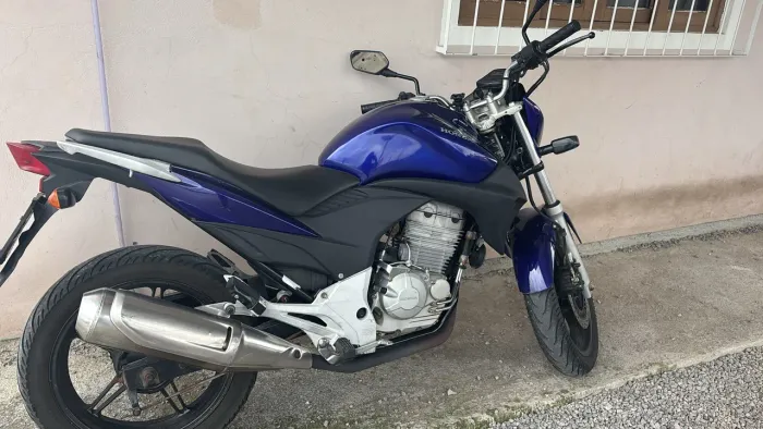 Moto CB 300r