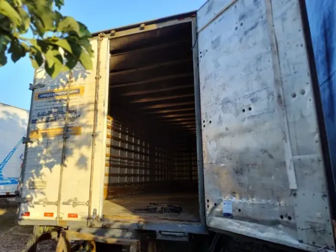 Baú para veiculo modelo truck