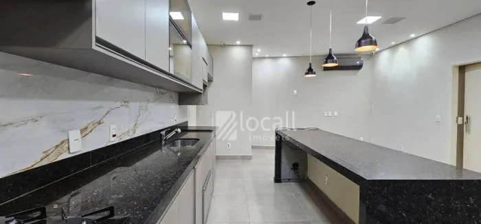 Casa com 2 quartos para alugar, 80 m² por R$ 2.700/mês - Alto Rio Preto - São José do Rio 