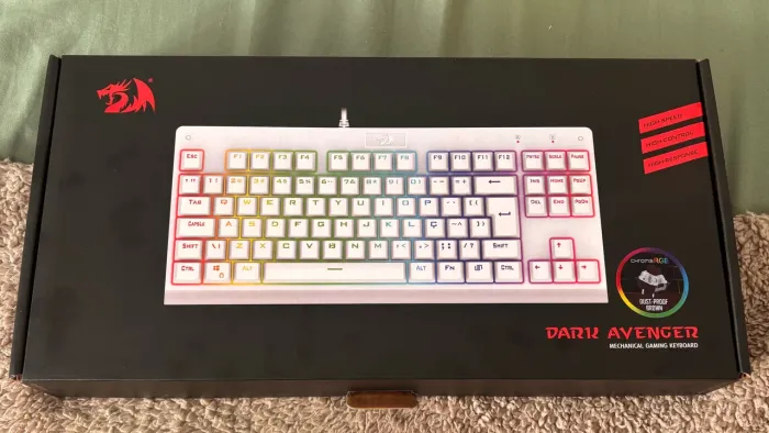 Teclado Mecanino Redragon Dark Avenger (SWITCH MARROM) 