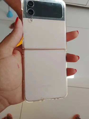 Samsung Z flip 4