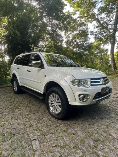 Mitsubishi Pajero Dakar HPE 3.2 4X4 T.I Dies 5P AUT 2015