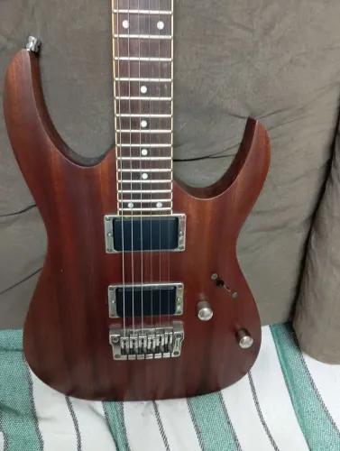 Guitarra Ibanez rga 32, em excelente estado 