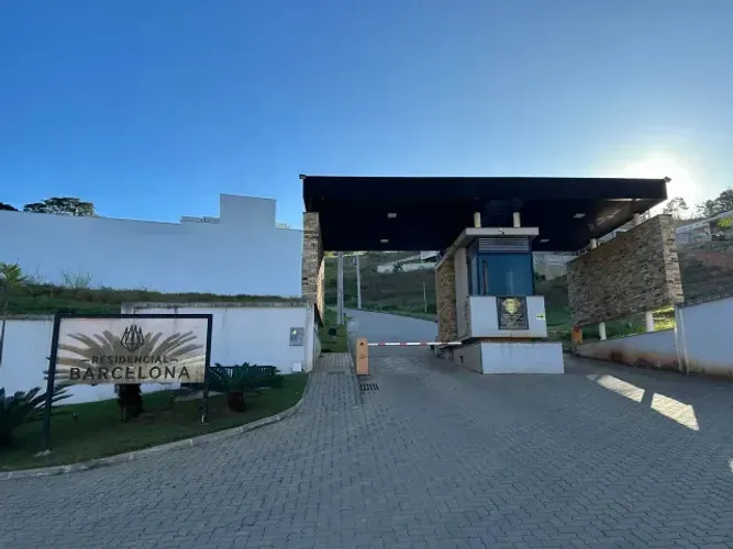 Terreno no Condomínio Barcelona Alto Padrão com 437mt²