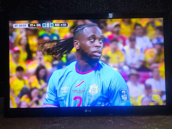 TV LED Full HD 42" funcionando 42LV3700