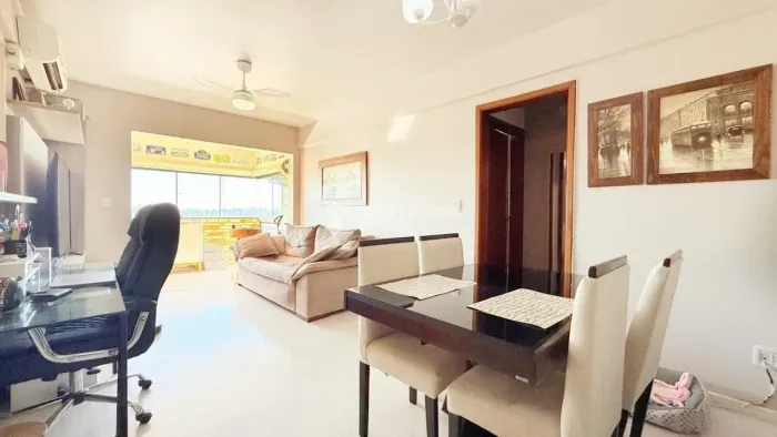 Excelente apartamento de 1 dormitório com vaga e sol o dia todo!