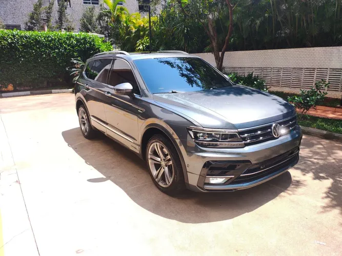 Volkswagen Tiguan Allspac R-line 350 TSI 2.0 4X4 2019